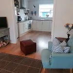 3 Bedroom House * キャッスルバー